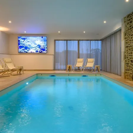 De Luxe Dans Le Cotentin Avec Piscine Interieure Jacuzzi ,sauna, Salle De Sport Salle De Jeux Casa de Férias