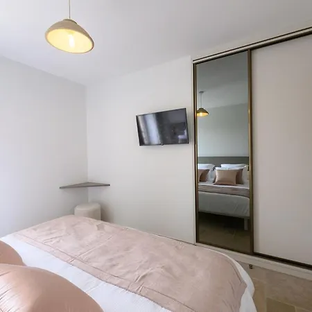 De Luxe Dans Le Cotentin Avec Piscine Interieure Jacuzzi ,sauna, Salle De Sport Salle De Jeux Saint-Sauveur-le-Vicomte