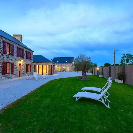 De Luxe Dans Le Cotentin Avec Piscine Interieure Jacuzzi ,sauna, Salle De Sport Salle De Jeux