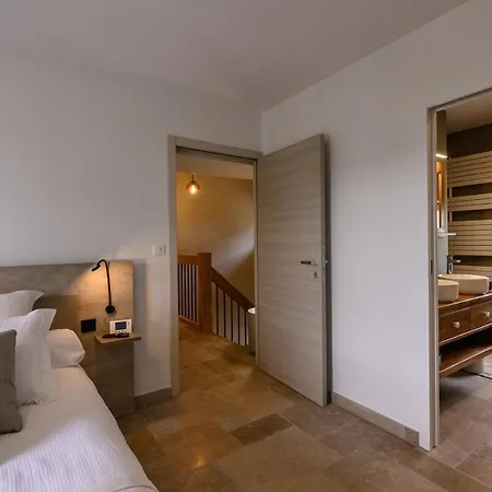 De Luxe Dans Le Cotentin Avec Piscine Interieure Jacuzzi ,sauna, Salle De Sport Salle De Jeux Casa de Férias *